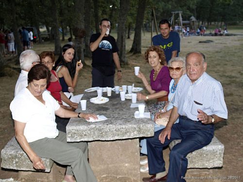 Nava-de-Francia-025-Fiestas-2011-Familia-Tio-Remi